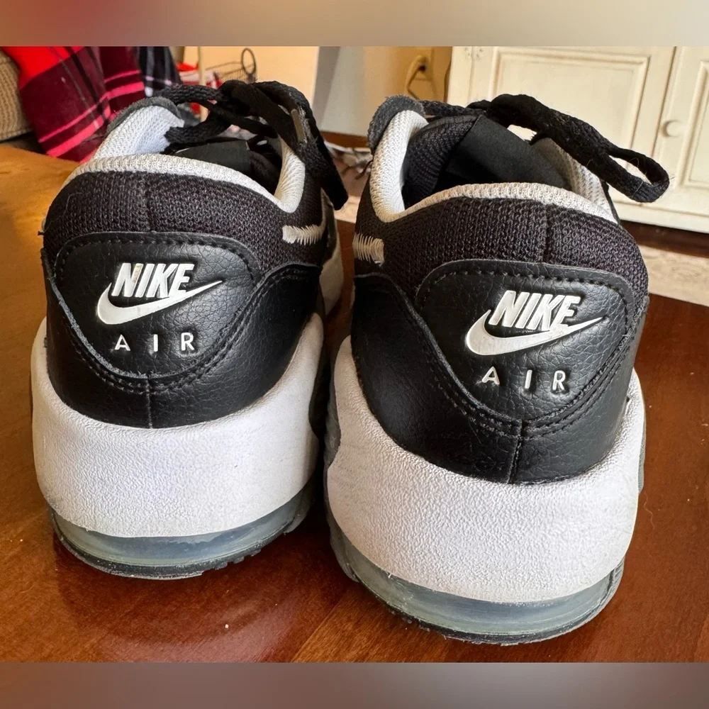 Nike Air Max Sneakers Black White Youth 7Y Athletic Shoes 0027